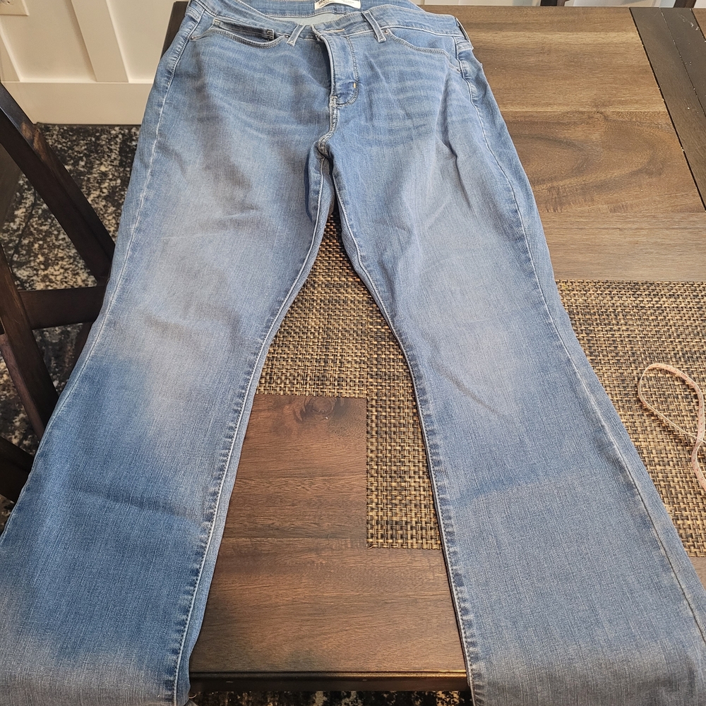 Womens Signature Levis Bootcut 33x30 Jeans